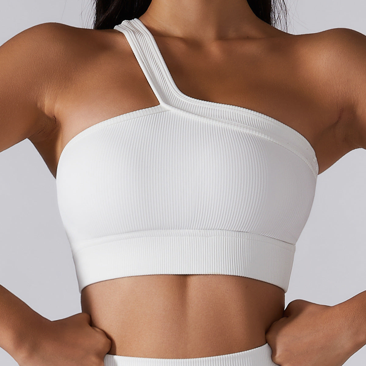Sportkleidung mit schönem Rücken, Kleidung zum Laufen und Yoga