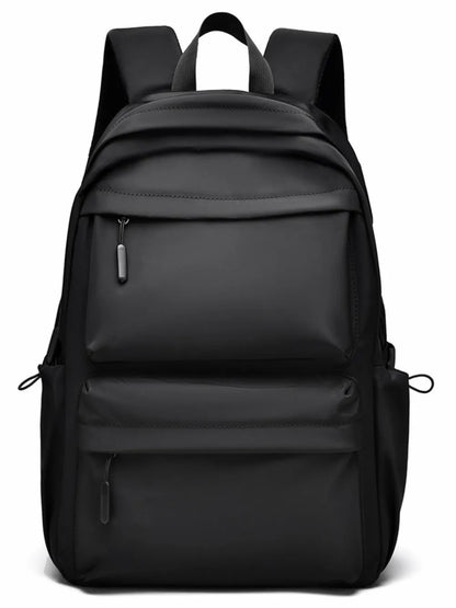 Mochila con múltiples bolsillos y correa ajustable