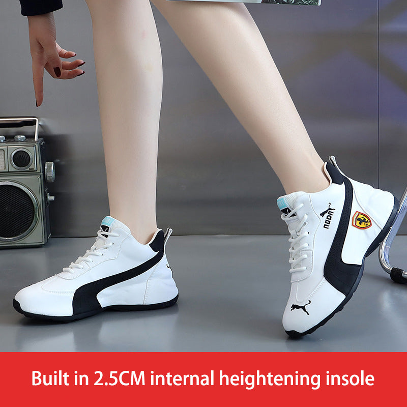 Paar Schuhe im gleichen Stil für Herren und Damen