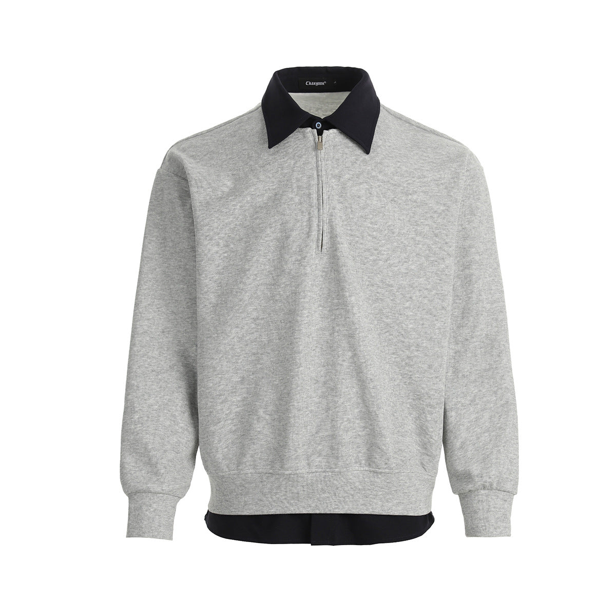 Polo con una capa base sencilla