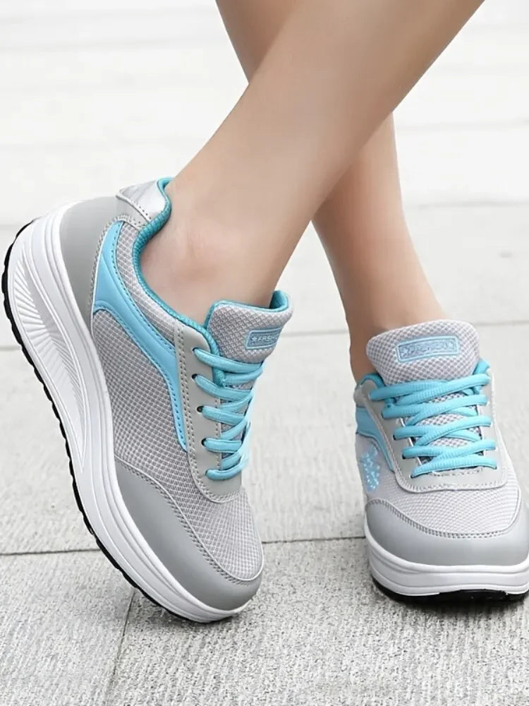 Sportliche Damenschuhe