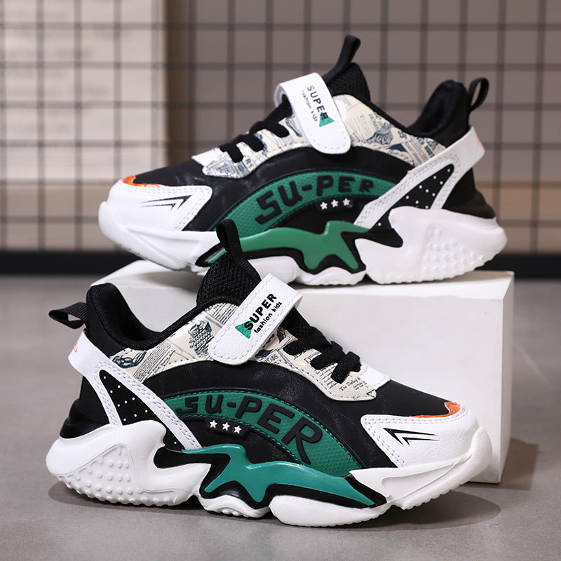 Zapatos deportivos para chicos con superficie de cuero impermeable y suela blanda antideslizante