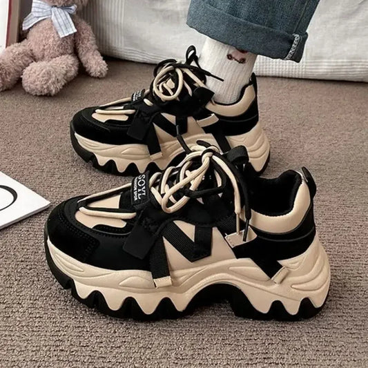 Neue Plateau-Schuhe für Damen