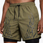 Locker geschnittene Herren-Sportshorts mit doppellagiger Konstruktion zum Laufen